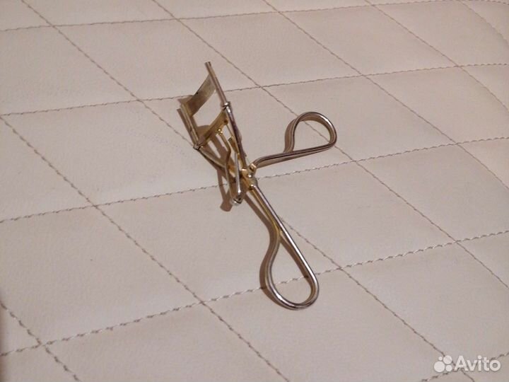 Щипцы для завивки ресниц