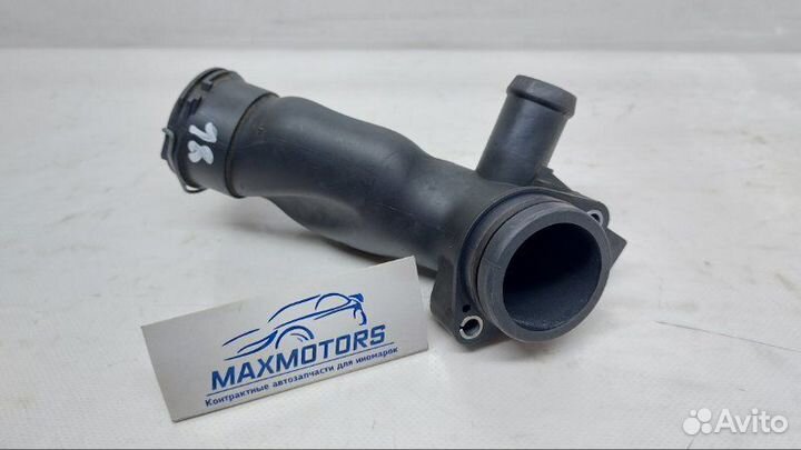 Фланец системы охлаждения Mercedes-Benz C W204 1.8