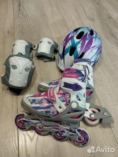 Ролики детские р. 26 - 31 с защитой и шлемом