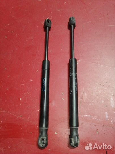 Амортизатор багажника Mazda 6 GG L3C1 2004