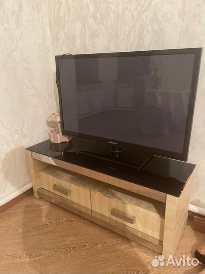 Телевизор
