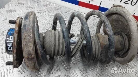 Стойка задняя левая nissan X-trail T30 (6DN16SJ01)