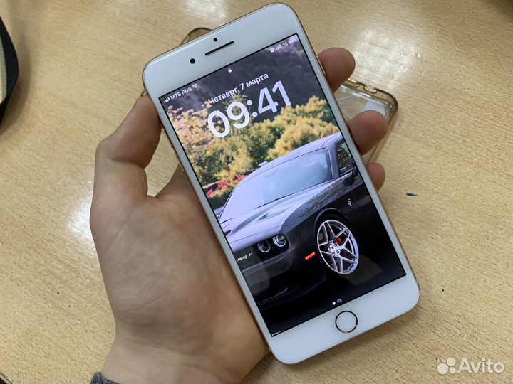 iPhone 8 Plus, 64 ГБ