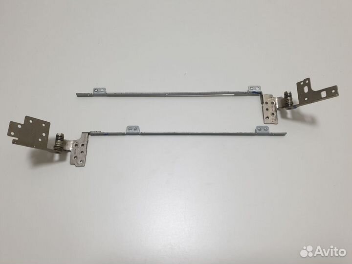 Петли матрицы ноутбука Asus K42D