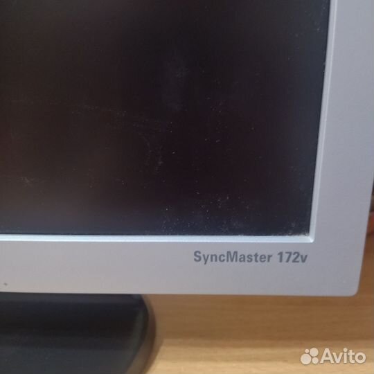 Монитор Samsung