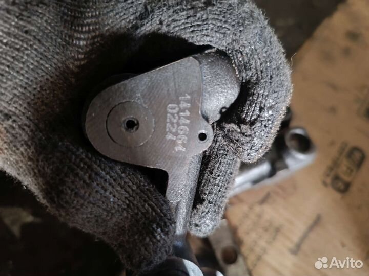 Роликовый толкатель scania