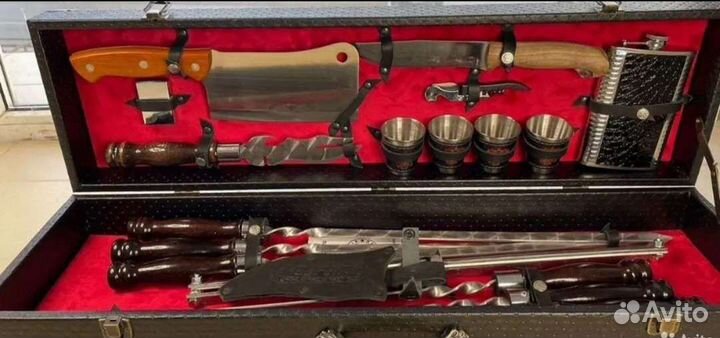 Шампура подарочные в кейсe