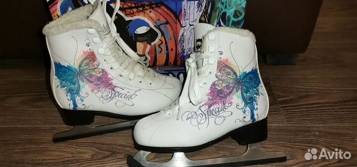 Коньки фигурны с мехом 31 размер