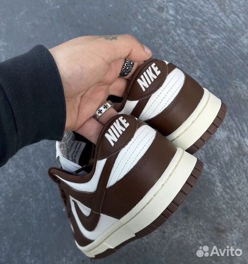 Nike dunk low brown