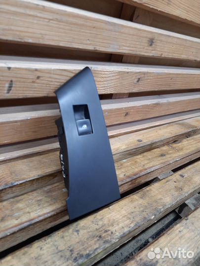 Блок управления стеклоподъемниками передней правой