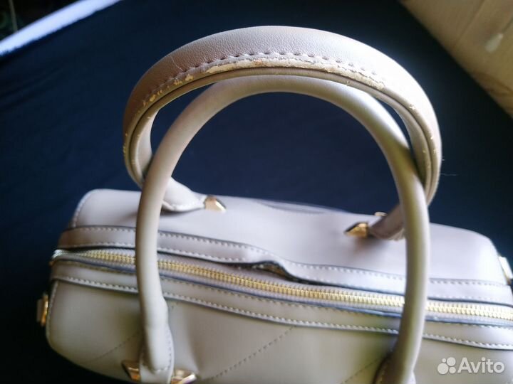 Сумка женская бу с дефектом