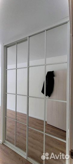 Стеклянная перегородка