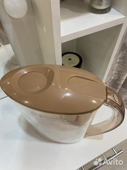 Фильтр-кувшин для воды барьер 2,5 литра