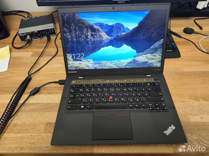 Lenovo thinkpad x1 carbon Gen 2 i5 8/256g