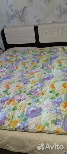 Одеяло пуховое