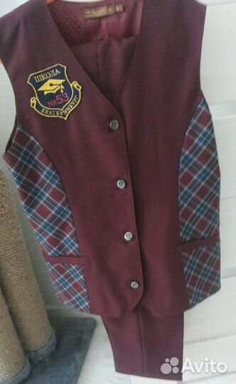 Школьная форма для девочки, р.40 - жилет и брюки