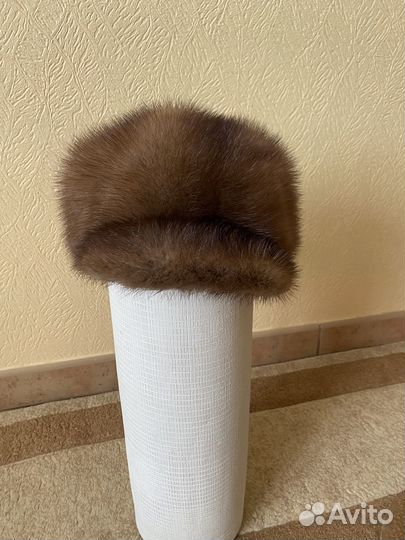 Берет женский норковый
