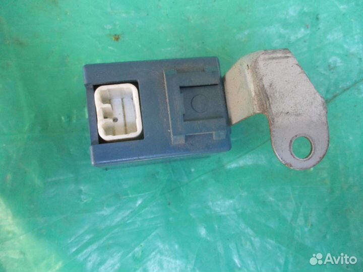 Крузер 100 реле заднего дворника