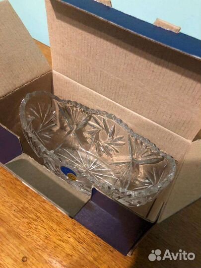 Салатник хрустальный новый