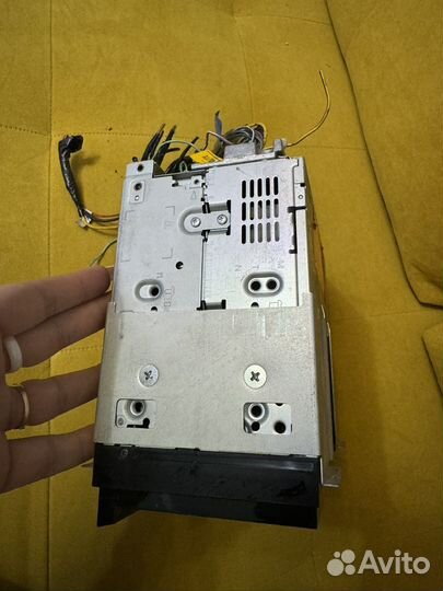 Магнитофон в машину Pioneer AVH-P4150DVD