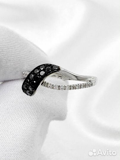 Золотое кольцо с бриллиантами 585 / 1.85 гр