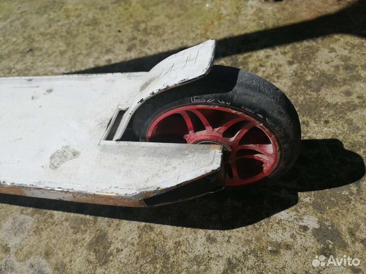 Трюковой самокат