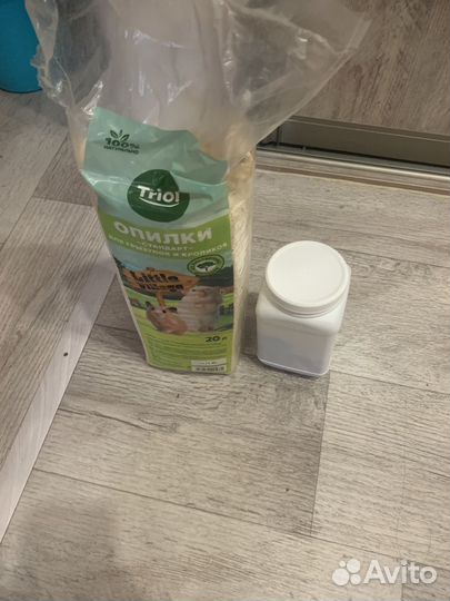 Клетка с хомяками