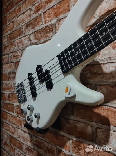 Бас-гитара ibanez GSR200 PW