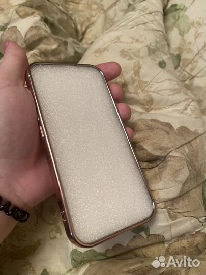 Чехол на iPhone 16