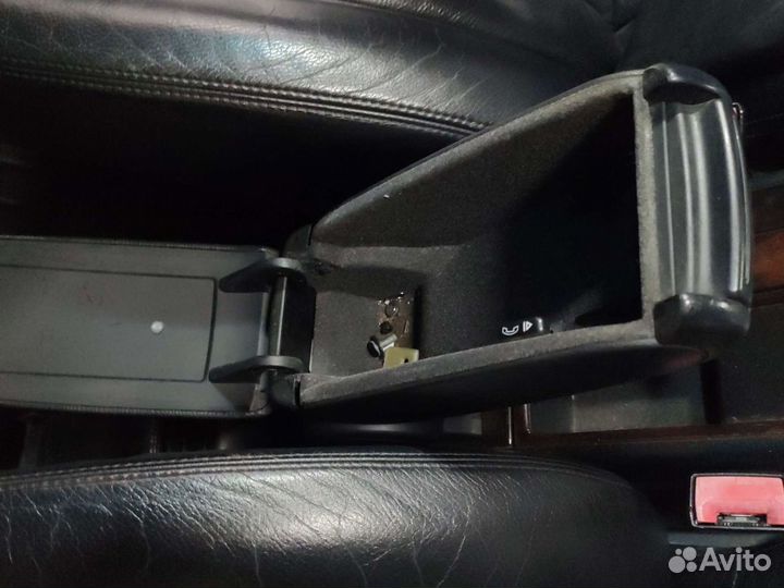 Центральный подлокотник Audi A6 C5