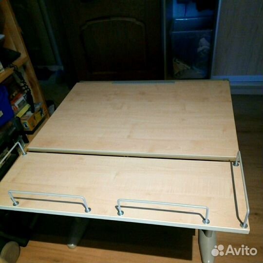 Парта для школьника