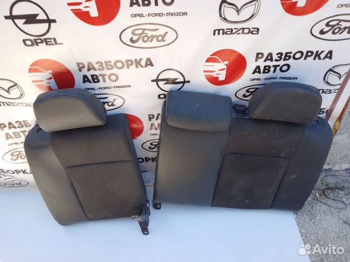 Сидения задний ряд Opel Astra H gtc