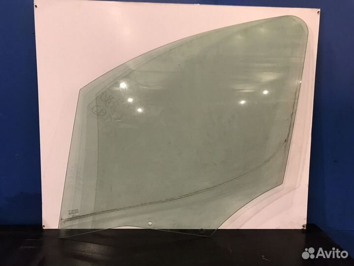 Стекло передней левой двери Citroen Berlingo Ситро