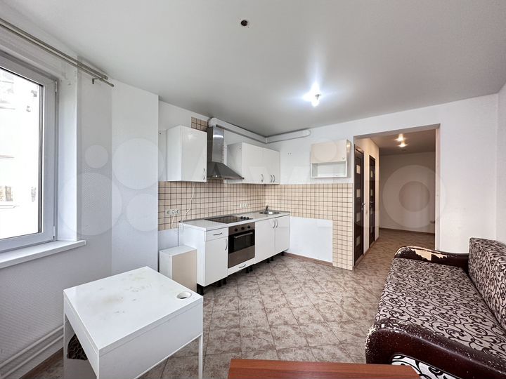 2-к. квартира, 43 м², 6/17 эт.