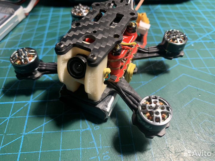 Гоночный FPV квадрокоптер, дрон