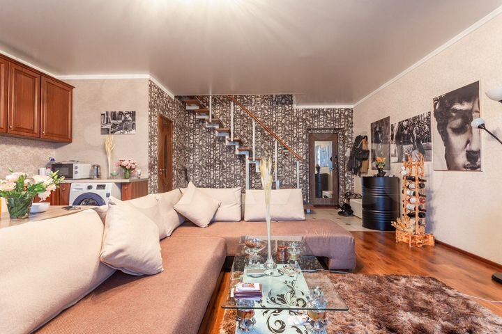 3-к. квартира, 102 м², 7/8 эт.