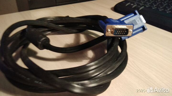 Кабель для компьютера
