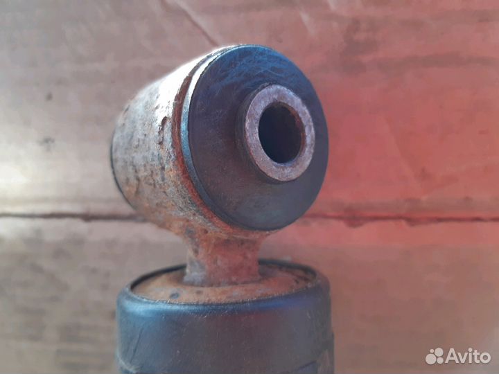 Амортизатор задний Опель Зафира А