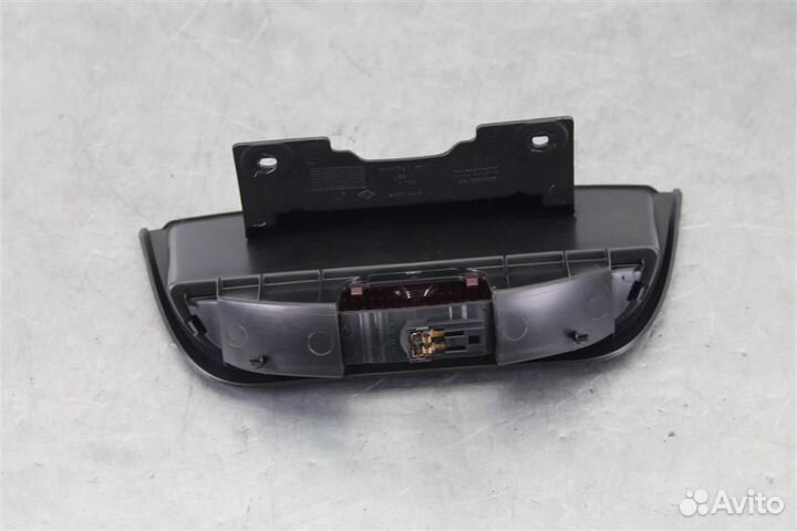 Фонарь задний (стоп сигнал) Renault Logan 2