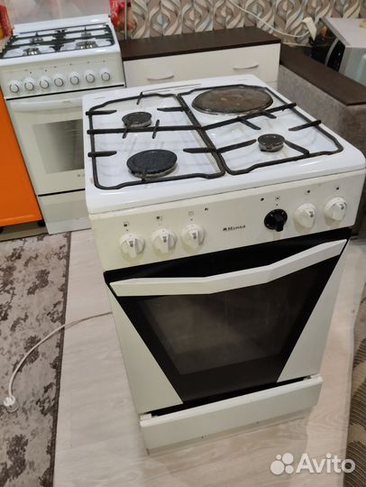 Плита газовая, духовка и 1 конфорка электрическая