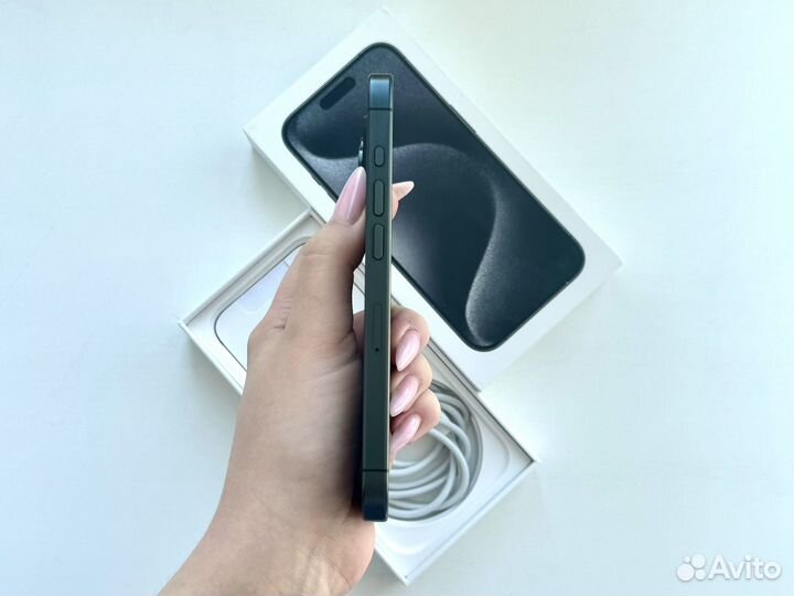 iPhone 15 Pro, 128 ГБ