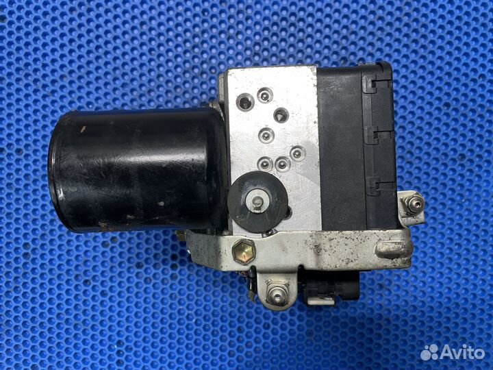 Блок ABS Toyota Prius 20 (Тойота Приус 20)