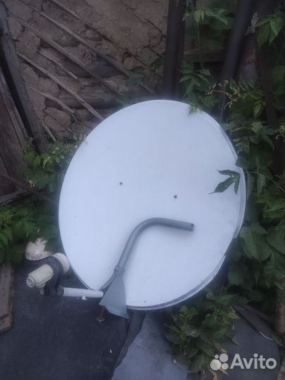 Спутниковая тарелка