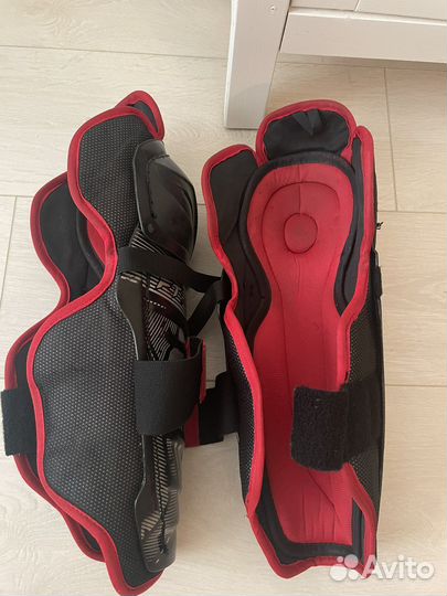 Щитки хоккейные CCM FT350 JR'12