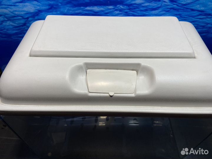 Новый 60 л. С крышкой