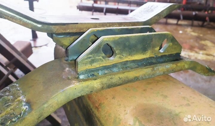 Долото на глубокорыхлитель