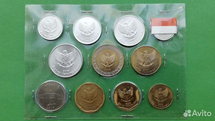 Наборы монет. азия