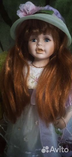 Фарфоровая кукла, клеймо есть