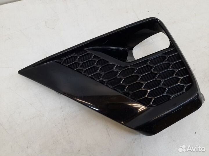 Окантовка птф передняя левая Toyota Land Cruiser