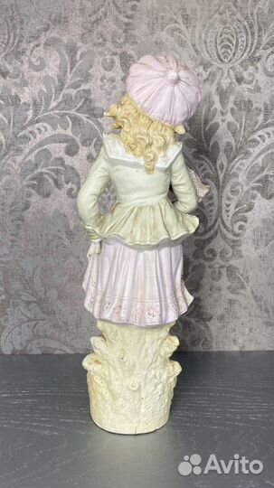 Статуэтка бисквит Западная Европа